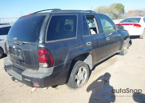 2006 Chevrolet Trailblazer Ls z USA, uszkodzony, nr VIN 1GNDT13S762110558
